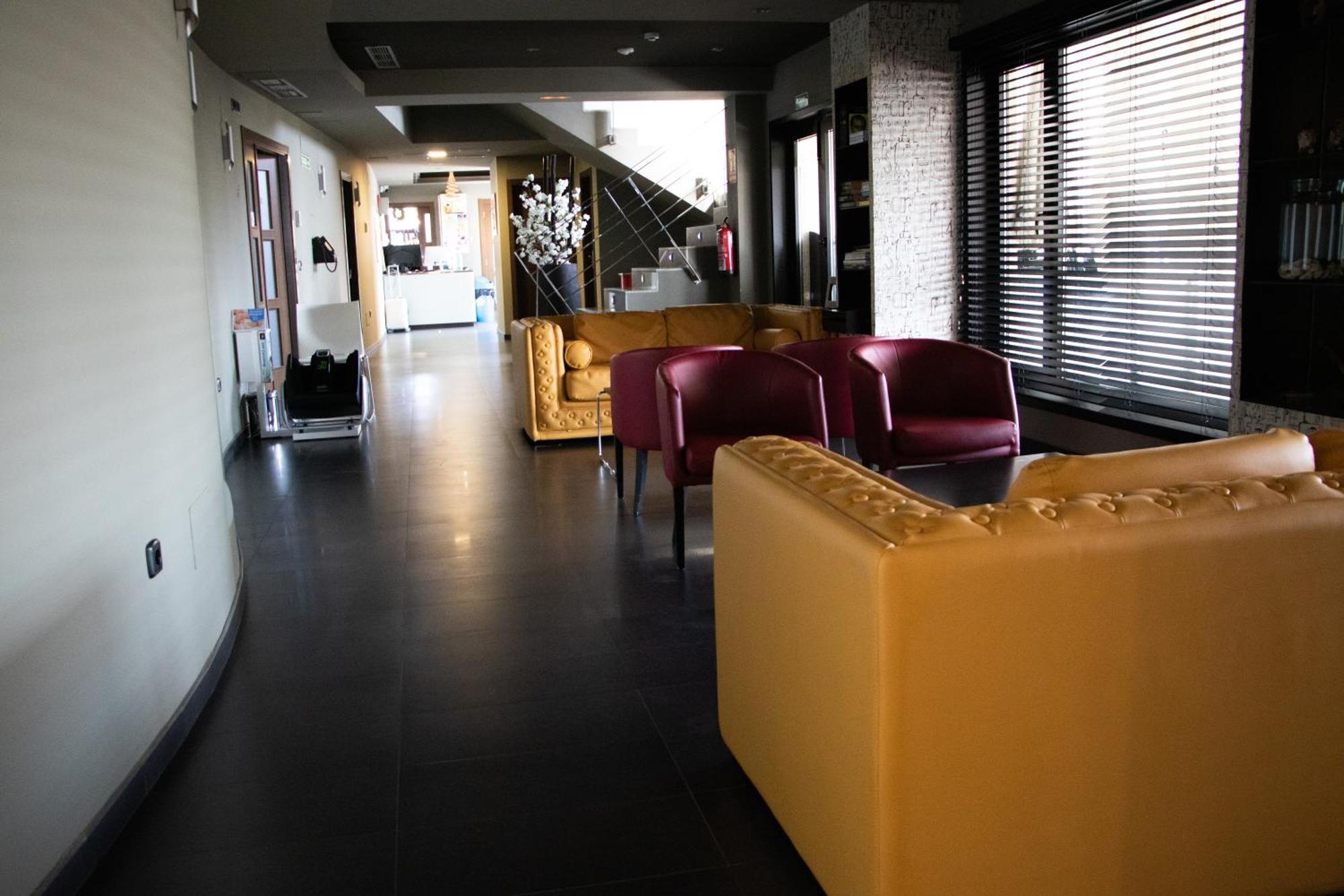Pension Restaurante "O Retiro " Arzúa Exteriör bild